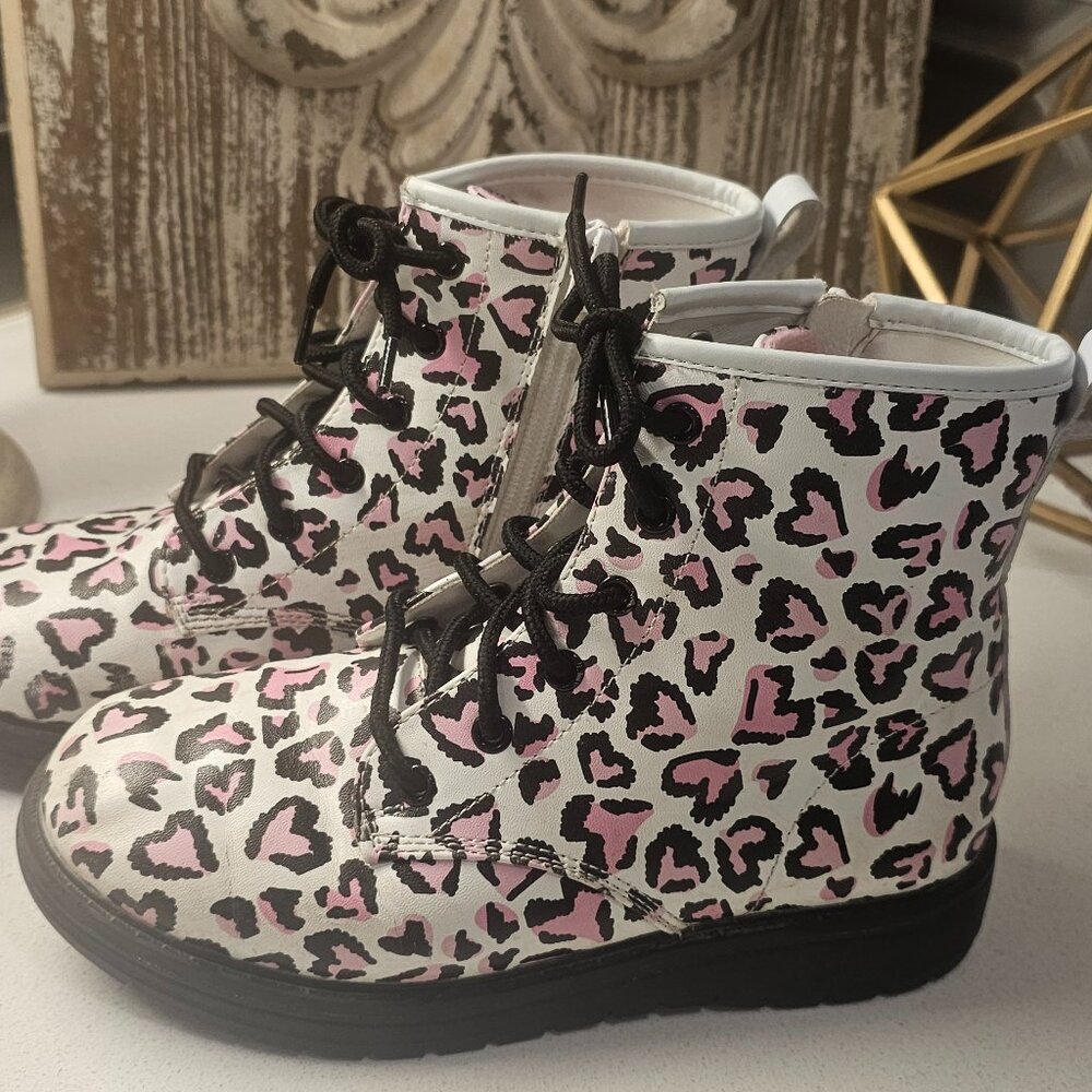 Skechers Pink, White, and Black Girls HEARTS BOOTS